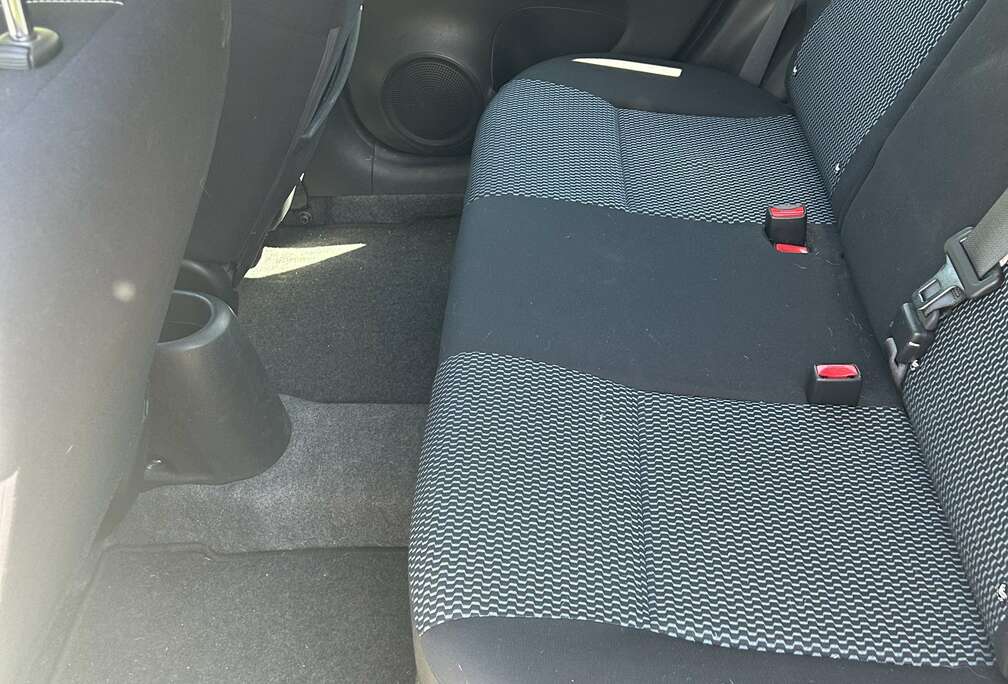 Nissan 1.2 acenta