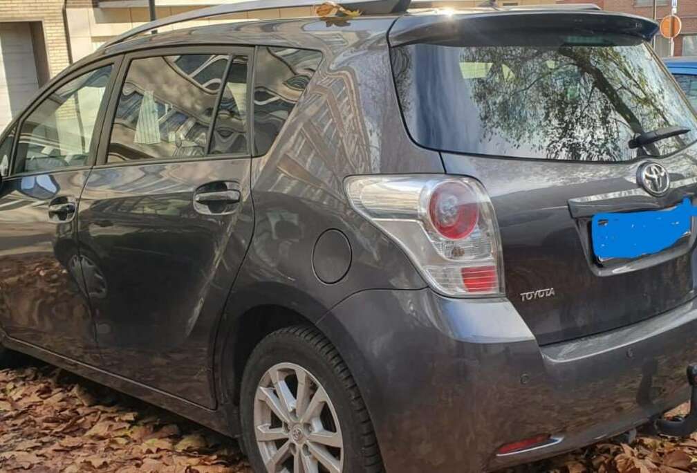 Toyota Verso 2.0 D-4D Executive III 5pl. DPF