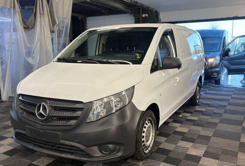 Mercedes-Benz 1.6 CDI  BJ. 2015  305.250 KM.  LICHTE VRACHT