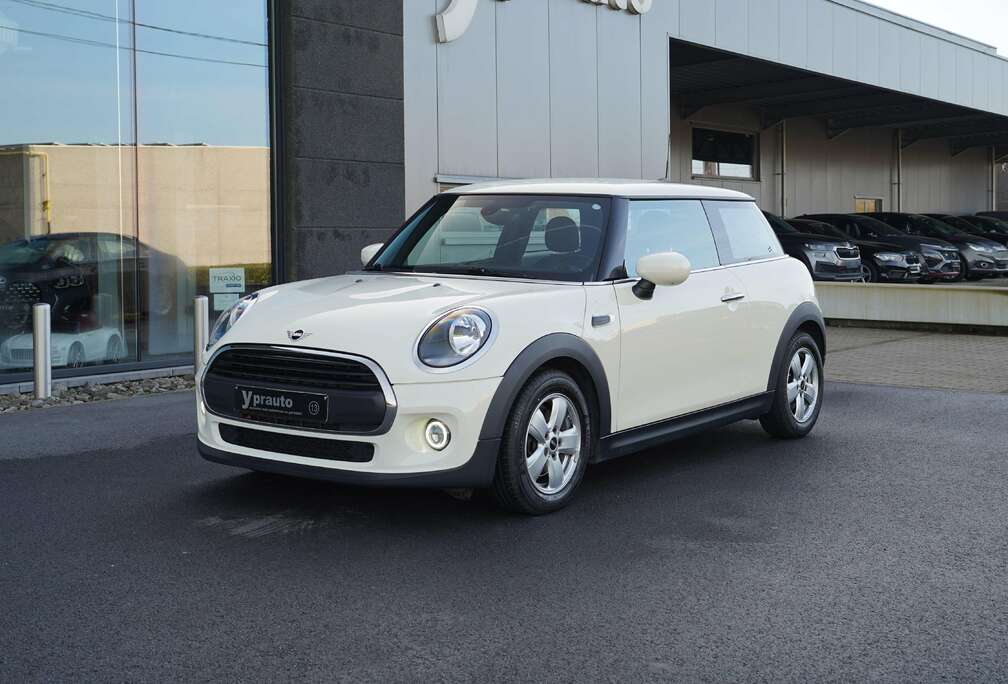 MINI 1.5 One Climatronic Sfeerlicht Virtual Cruise DAB