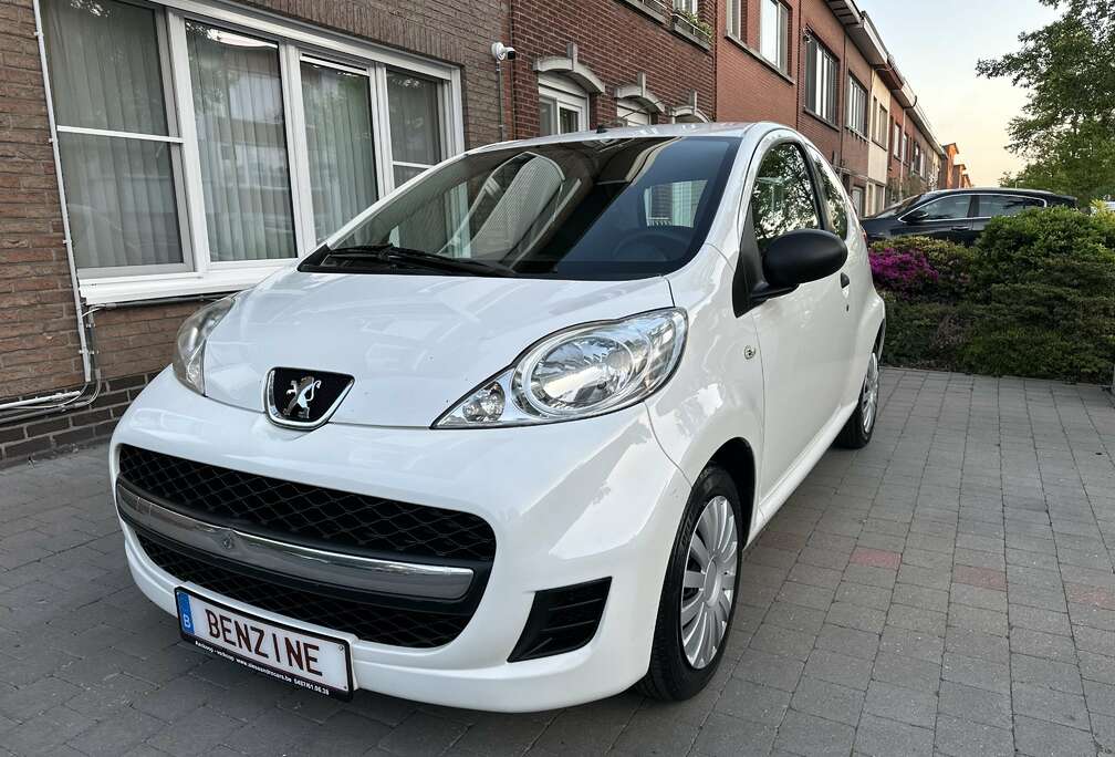 Peugeot 1.0i Topstaat* Benzine* 2011* Garantie