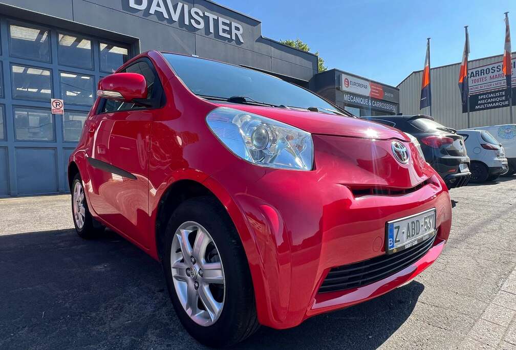 Toyota iQ 1.0i* 4 PLACES* AUTOMATIQUE* 1ER P* 60000 KM* GARANTIE 12M