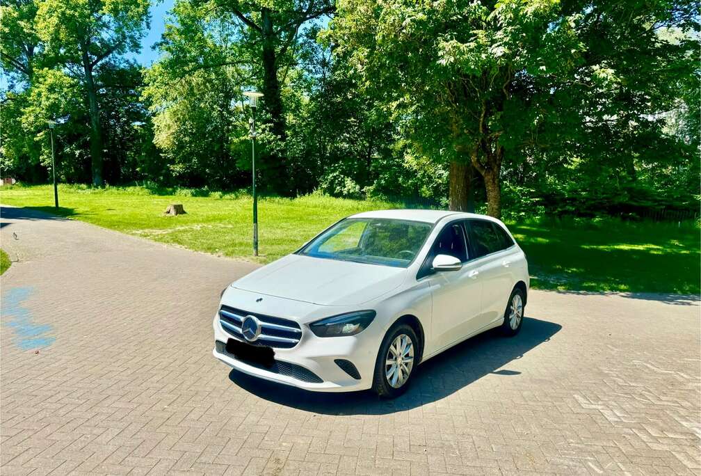 Mercedes-Benz B 200 d Business Solution (EU6AP)