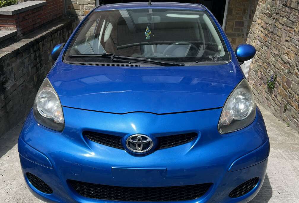 Toyota 1.0 VVT-i Les Bleus 2008 MultiMode