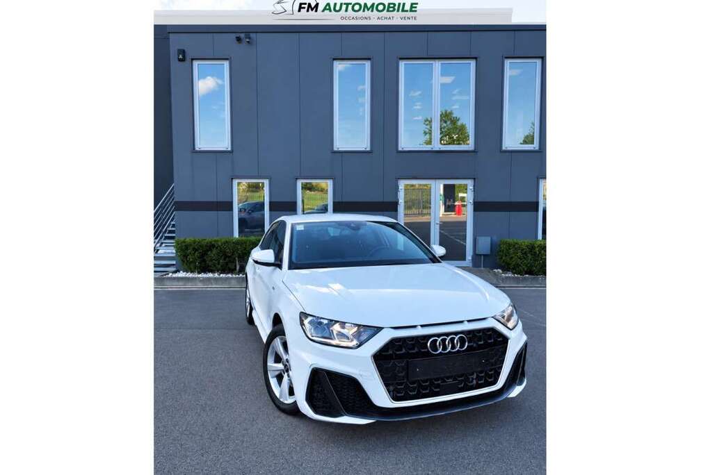 Audi SPORTBACK 30TFSI S-LINE S-TRONIC