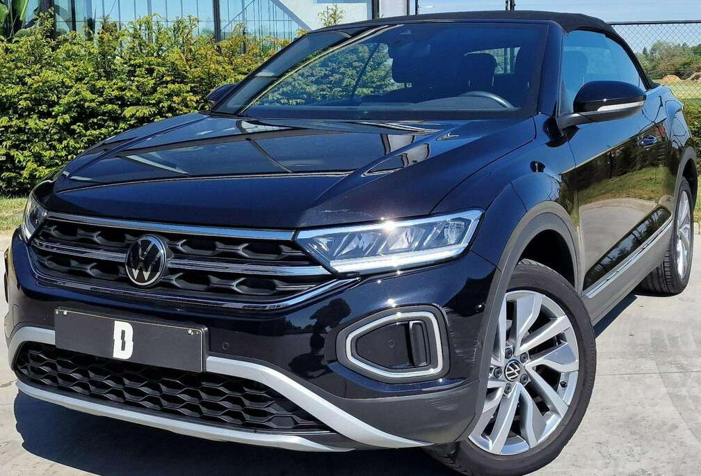 Volkswagen Cabriolet 1.0 TSI/Camera/Carplay/Heated Seats