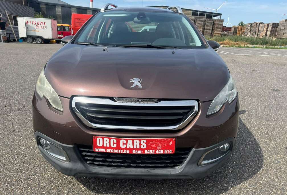 Peugeot 2008 1.2i PureTech Access