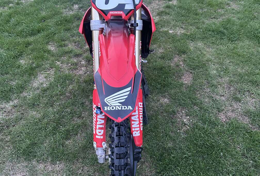 Honda HONDA 250 CRF 2024 édition Carbon  Actuellement a