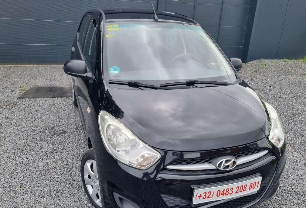 Hyundai 1.1 Essence AIRCO 2012 Euro 5f Carnet FULL