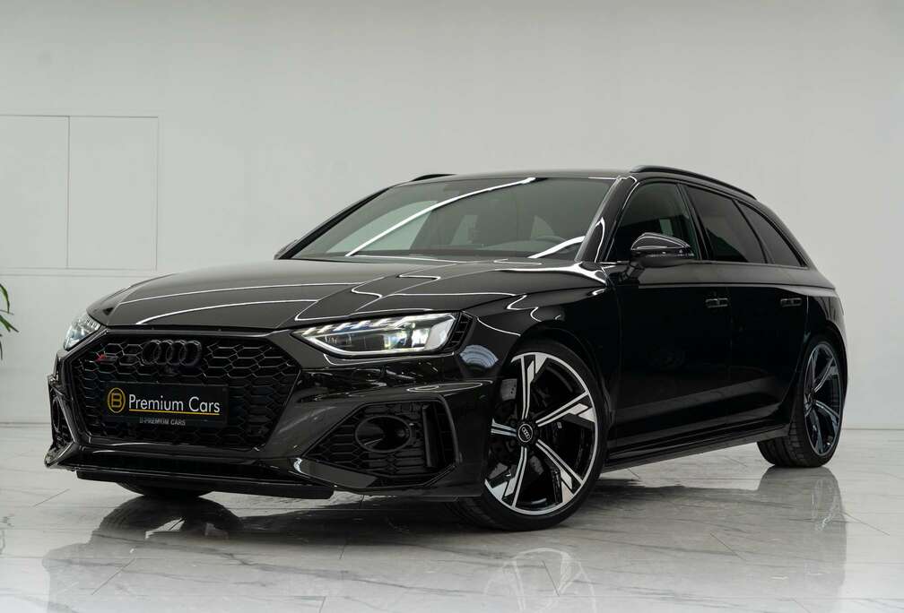 Audi Avant Quattro Exclusive Dark Olive Green Lichte vracht Massage