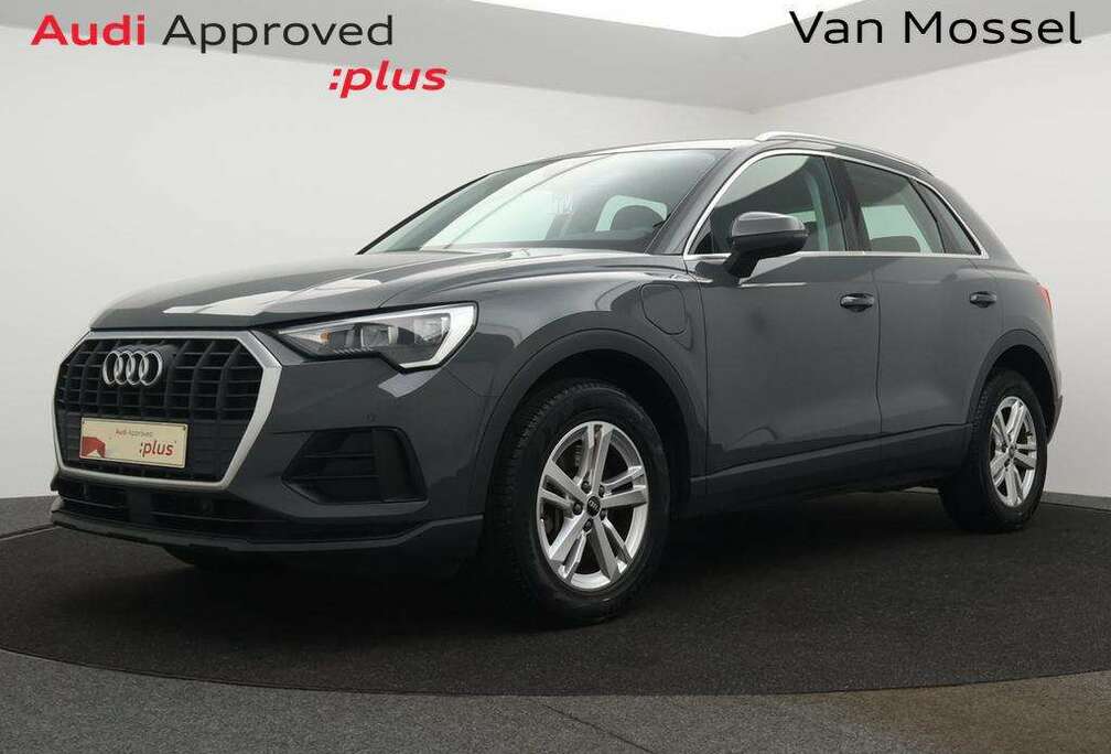 Audi PHEV Audi Q3 Attraction PHEV 45TFSIe 245PK *AUTOMAAT*LEDER*CAMERA*CRUISE*NAVI*VIRTUAL COCKPIT*...*