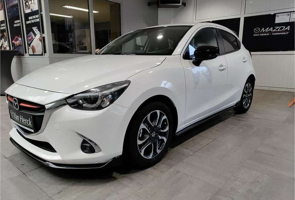 Mazda 1.5 SKYACTIV G * RED SPORTS EDITION * + winterset