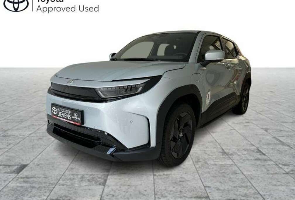 Toyota 61kWh EXECUTIVE