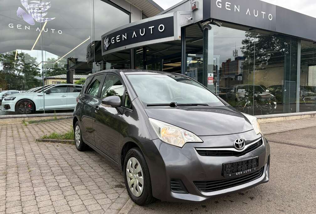 Toyota 1.33 VVT-i Terra * 12 MOIS GARANTIE *
