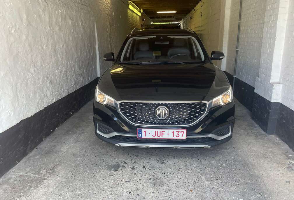 MG e-ZS 44.5 kWh Luxury