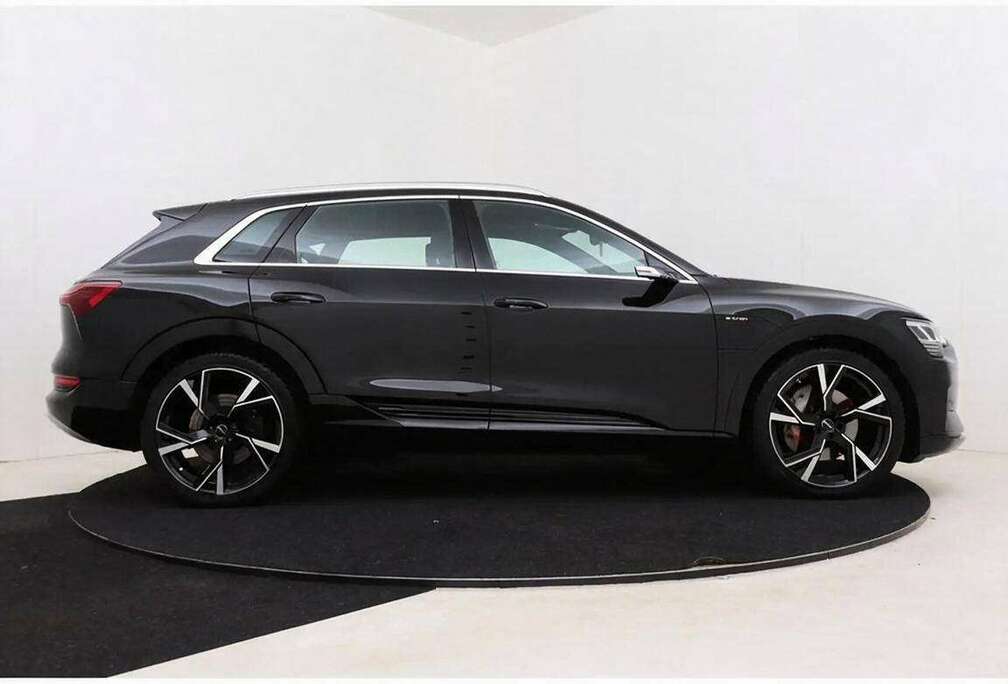 Audi E-Tron 71 kWh 50 Quattro Leder, Panorama Dak, Luchtvering, 22inch sportwielen, FULL OPTION
