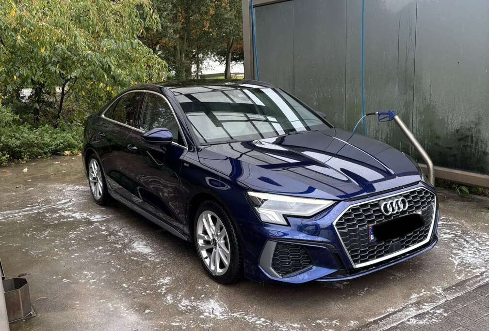 Audi 35TFSI S-LINE PANO ADAPTIVE CRUISE