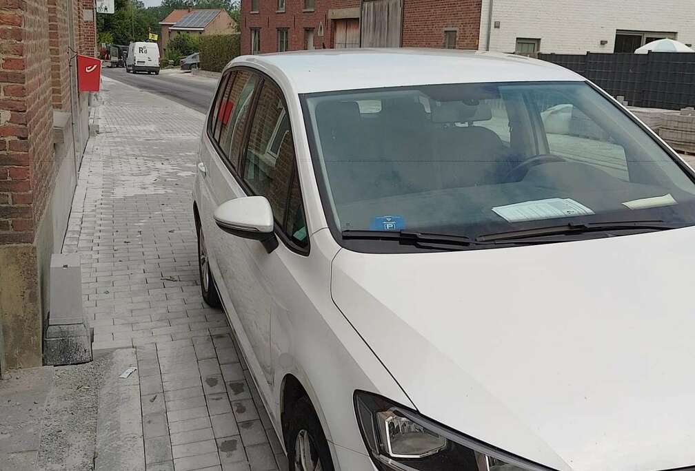 Volkswagen 1.6 TDI SCR (BlueMotion Technology) DSG Comfortlin