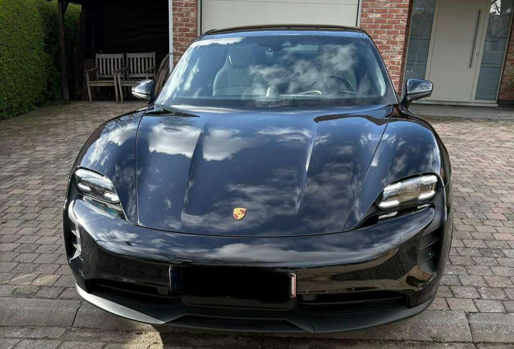 Porsche Taycan 93.4 kWh Taycan 4S