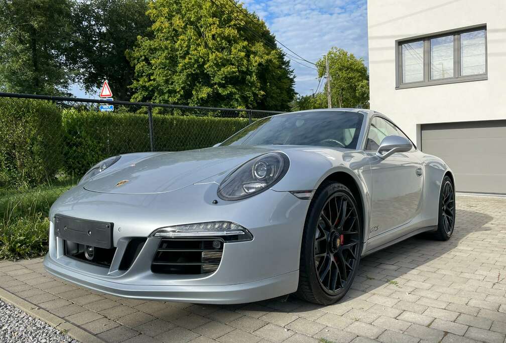 Porsche Carrera 4 GTS