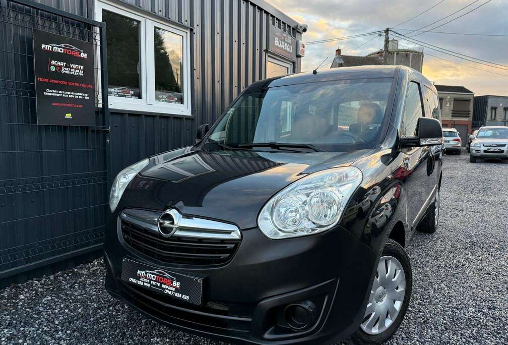 Fiat Doblo 1.4i Easy / Clim / Entretien + CT OK + Garantie 1 an