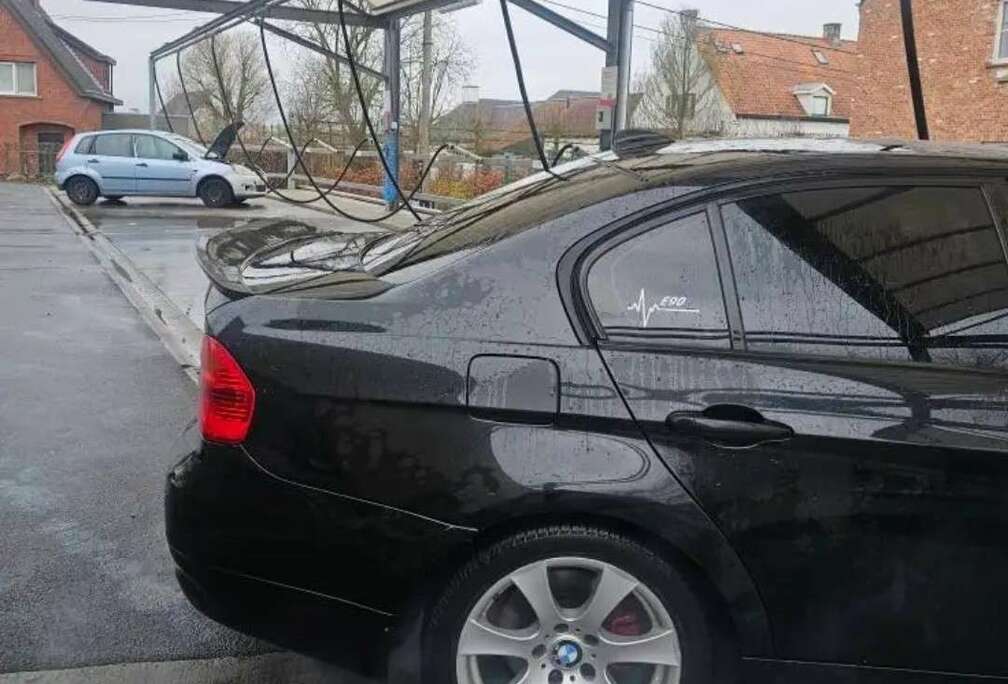 BMW 320i Aut.
