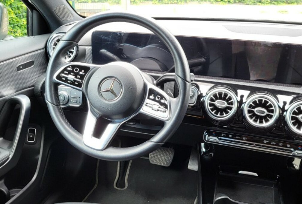 Mercedes A250e