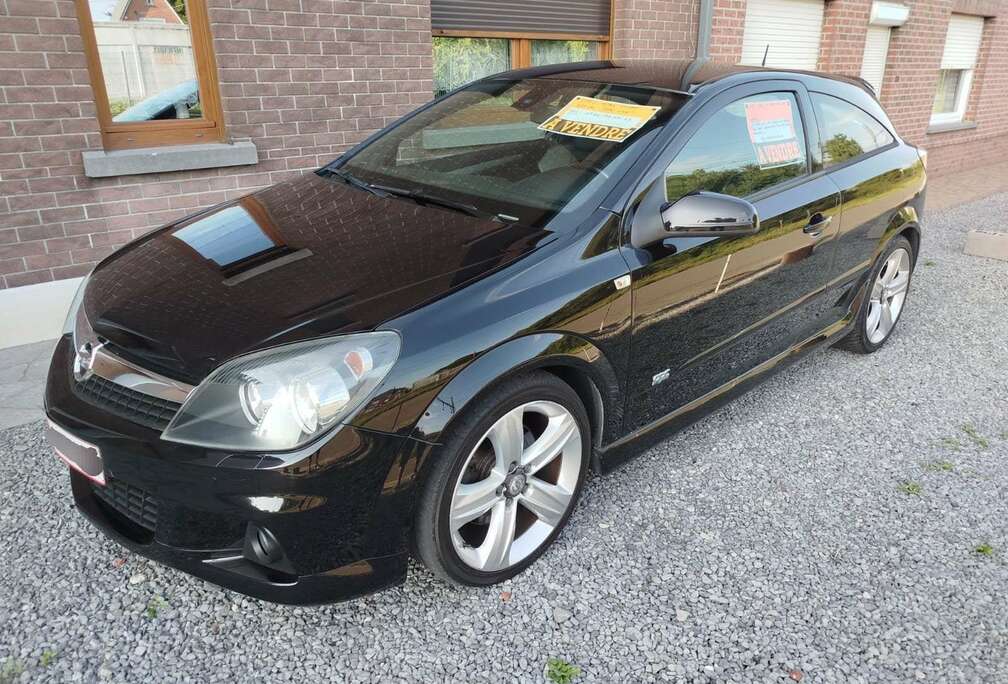 Opel Astra GTC 1.7 CDTi Sport FAP