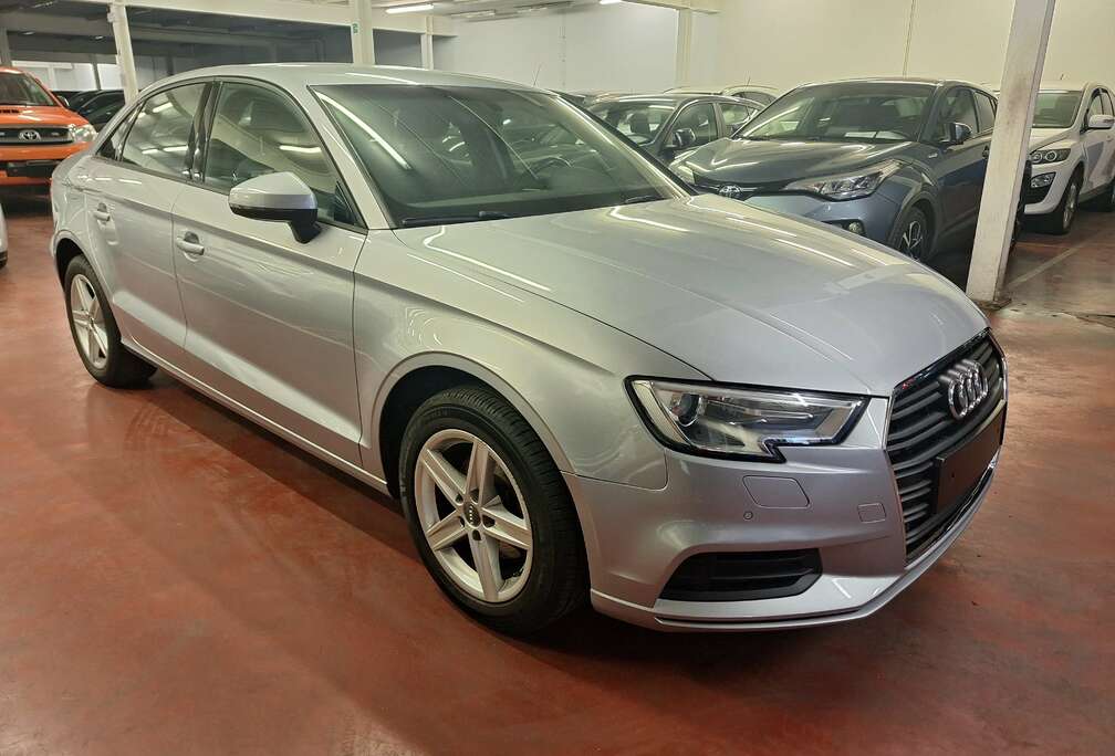 Audi A3 30 TFSI S tronic (EU6d-TEMP)