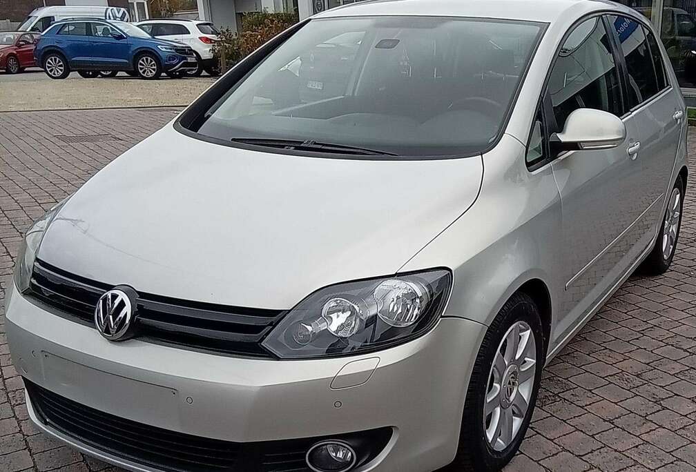 Volkswagen GOLF 1.4 BENZINE