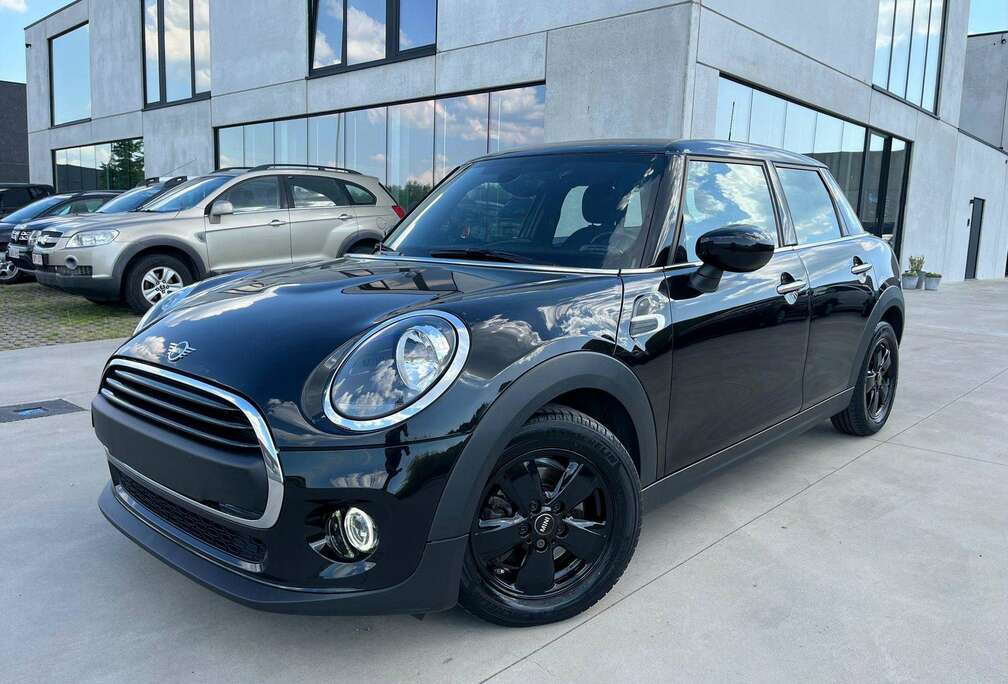 MINI 5d 2021/benzine/LED cockpit/Navi/PDC/Garantie