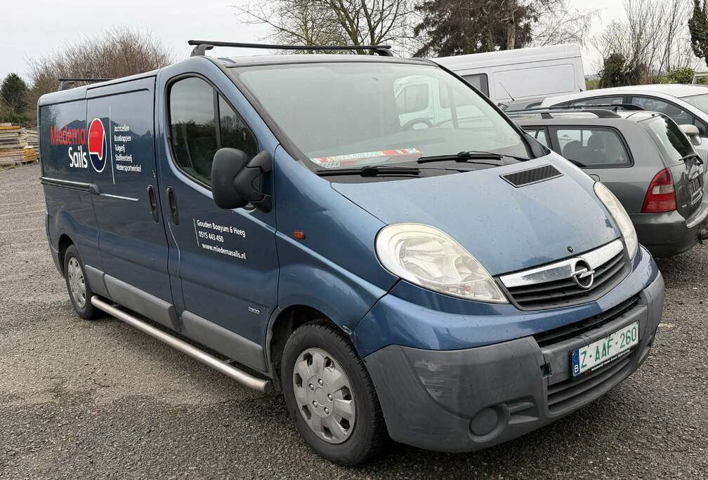 Opel Vivaro 1.9 DTi L1H1 Hayon/Arklep