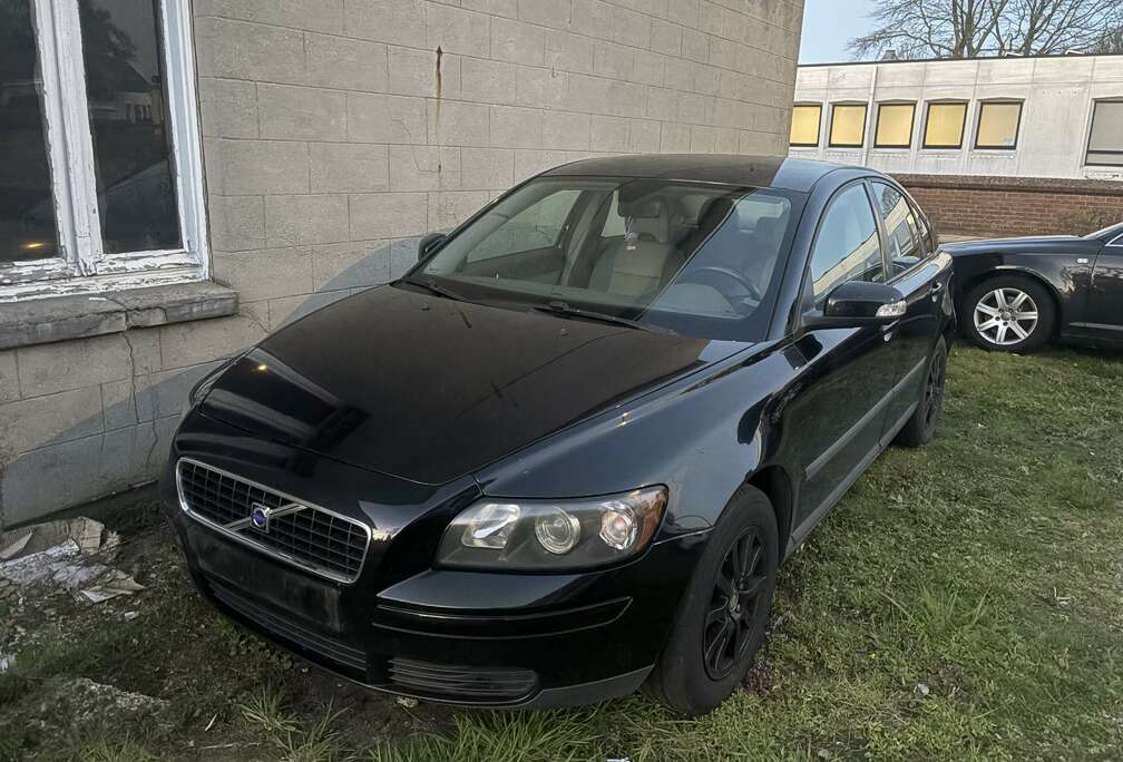 Volvo 1.6 Diesel Met Airco + trekhaak