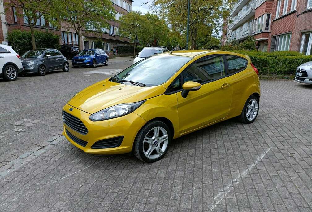 Ford 1.25 prête à être immatriculé.