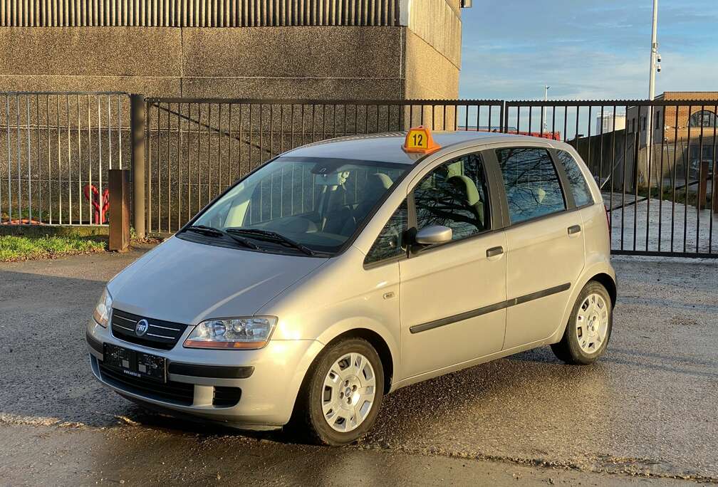 Fiat Idea 1.4i 16v Dynamic automatique