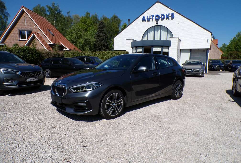 BMW 116iA SPORTLINE // M-Interieur //AUTOMAAT