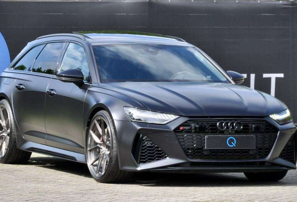 Audi QUATTRO FULL OPTION COMPLETE AKRAPOVI UNIEK