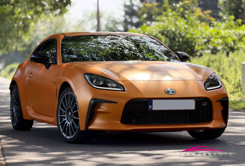 Toyota 2.4i Boxer Sport - Version Unique