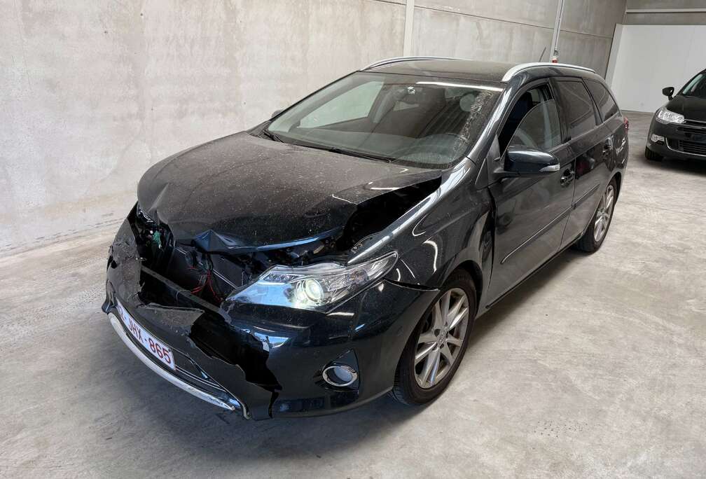 Toyota SW HEV 1.8i HSD Premium CVT