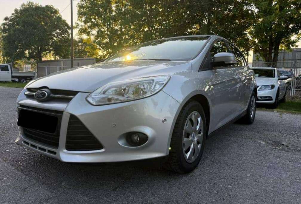 Ford Focus 1.4i SE 16v Ambiente