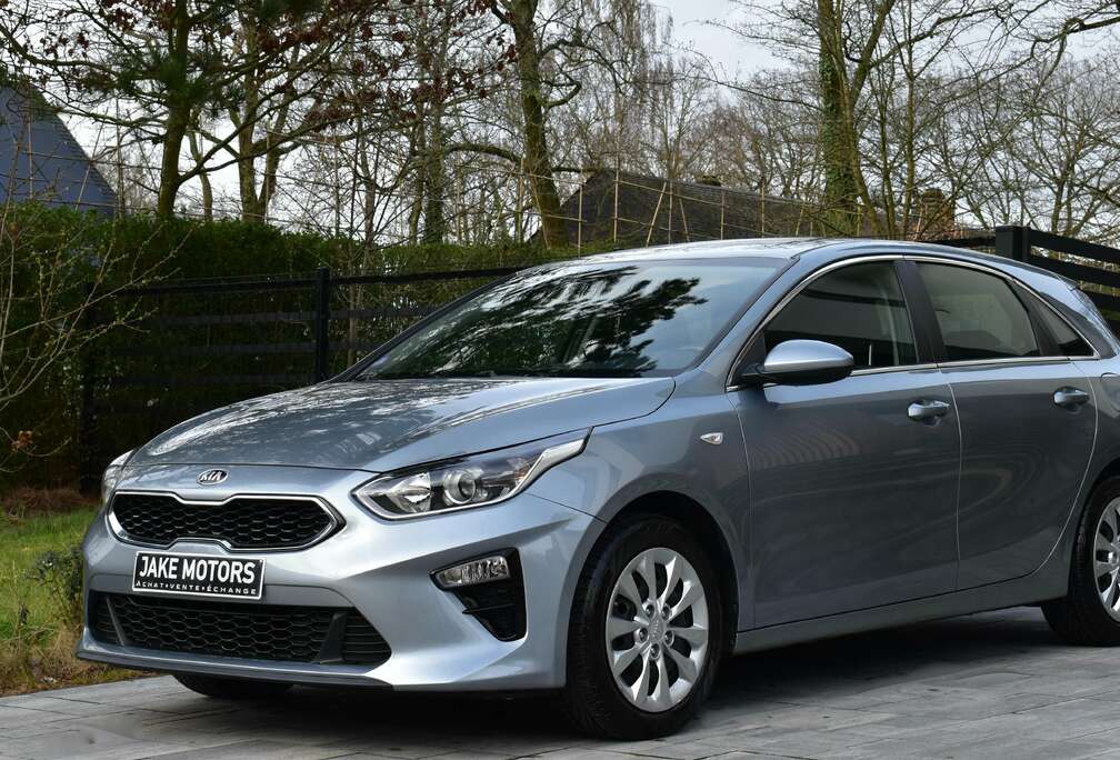 Kia Cee\'d 1.4i Mind ISG ** CAMERA ** GPS ** GARANTIE *