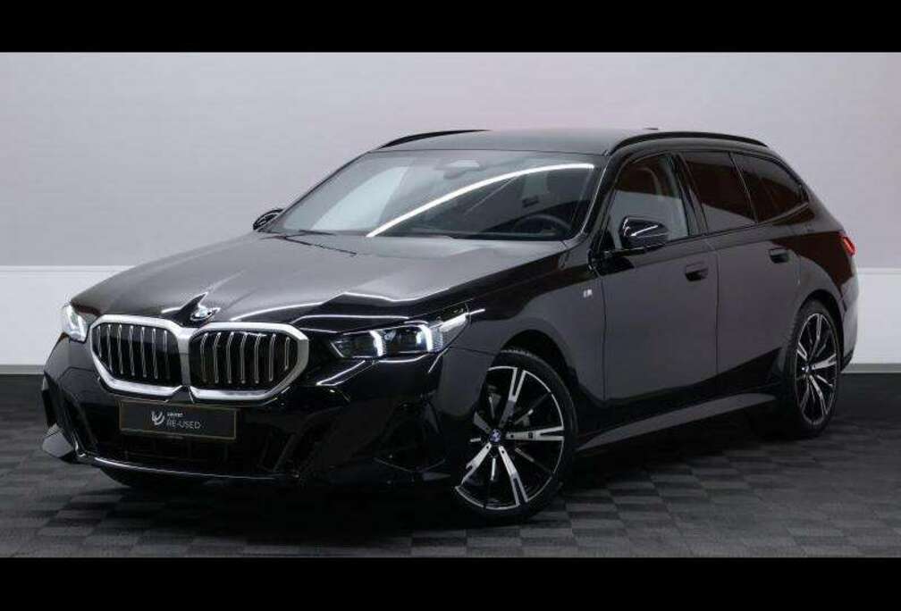 BMW i Touring M SPORT