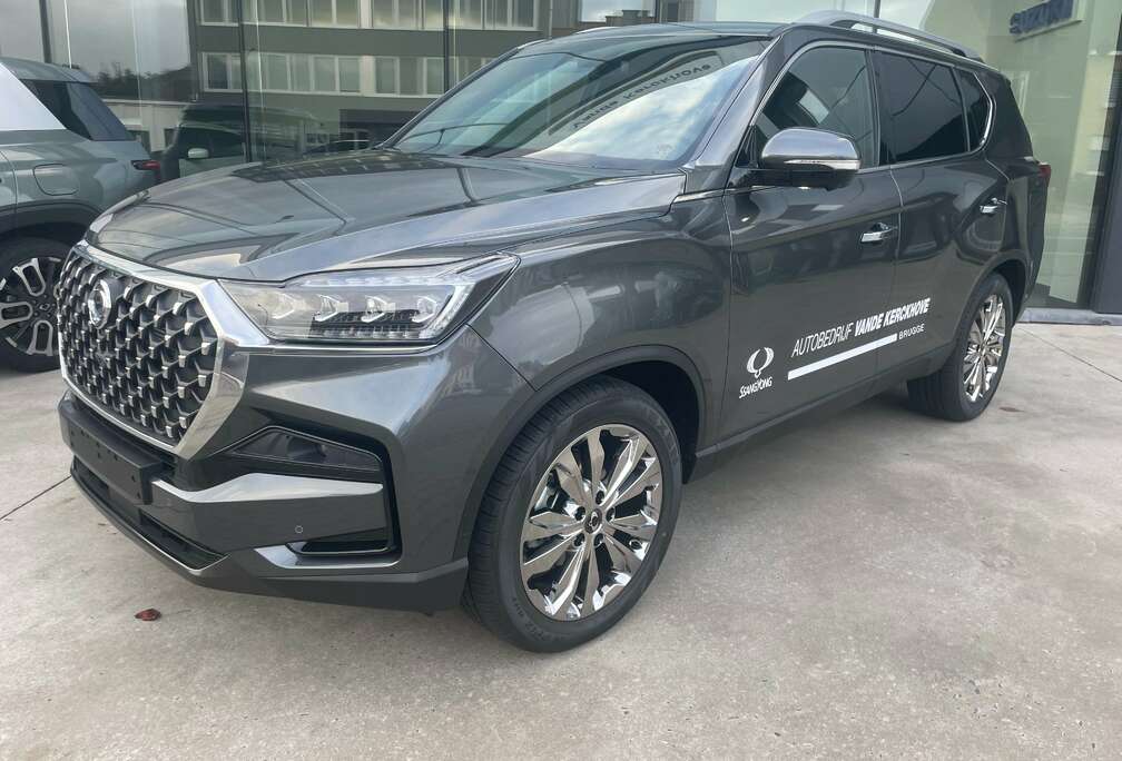 2.2 DIESEL TITANIUM PLUS*FULL OPTION*