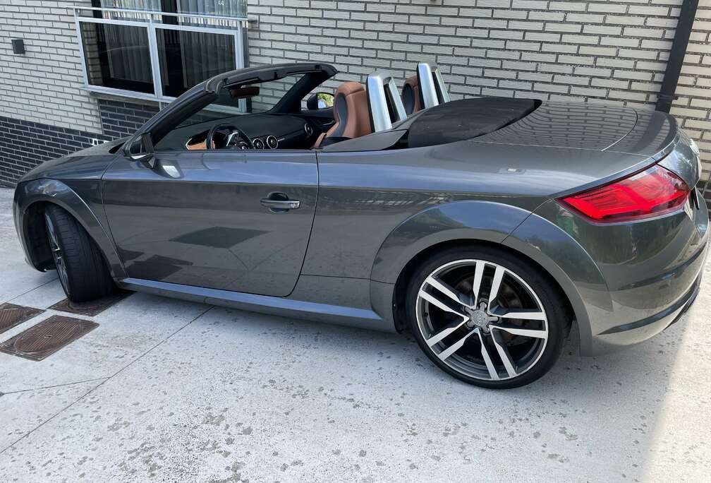 Audi Roadster 2.0 TFSI Quattro S tronic