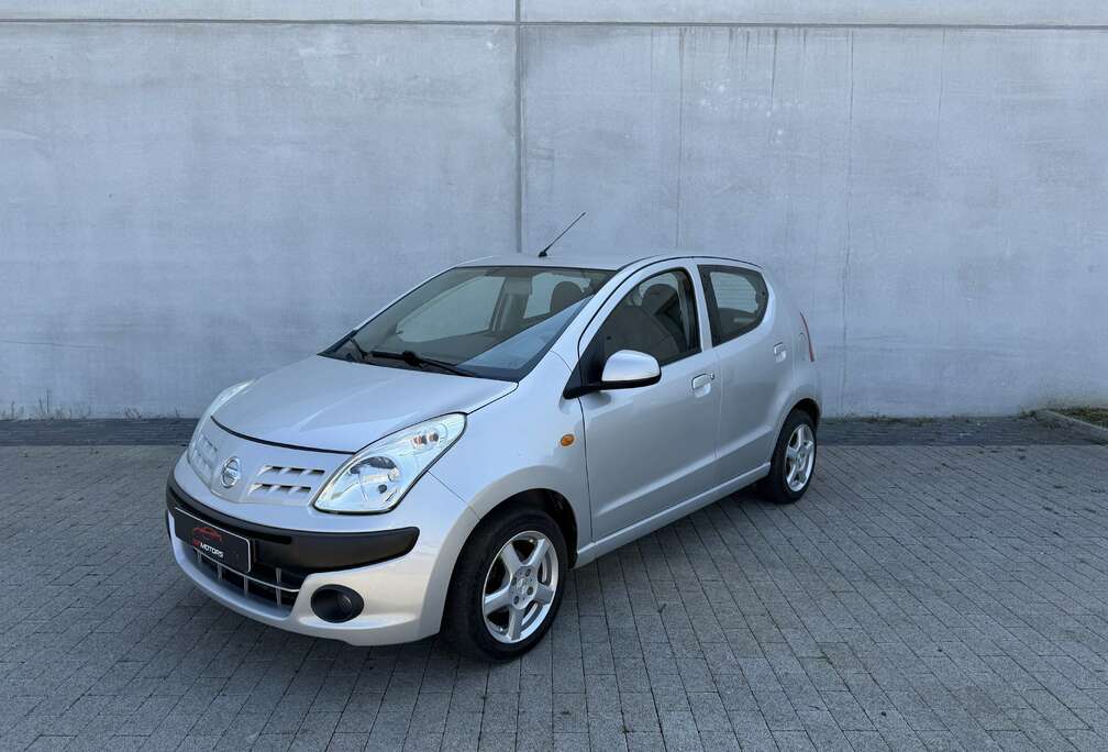Nissan Super propre a voir