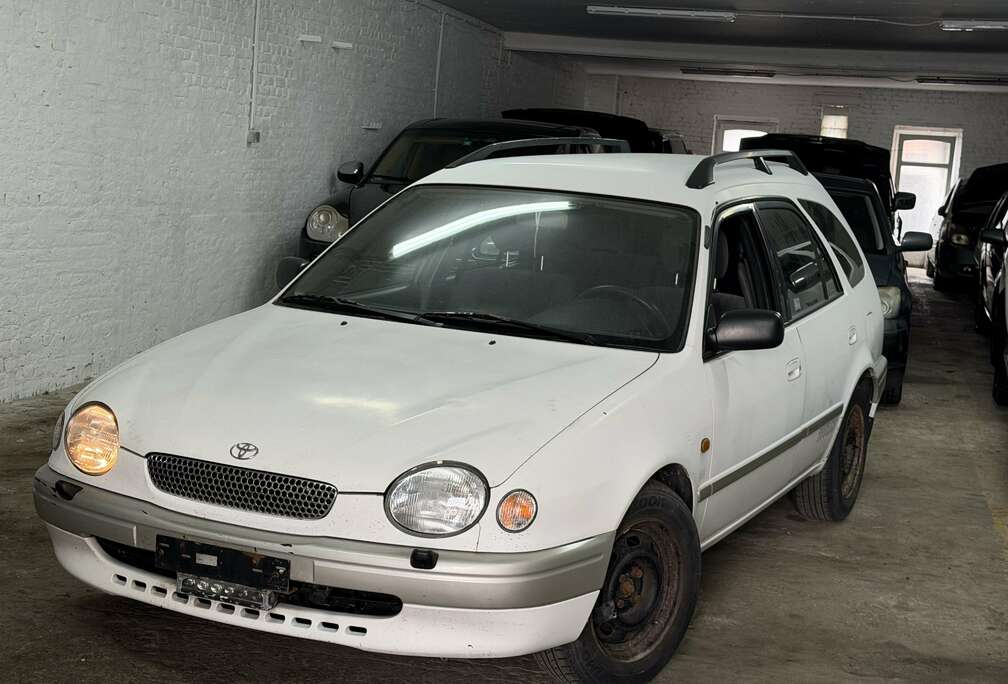 Toyota 1.6i VVT-i 16v Linea Sol