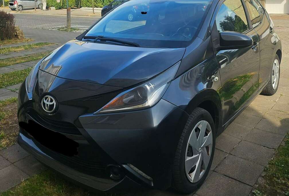 Toyota Aygo 1.0i VVT-i x-play x-fresh pack
