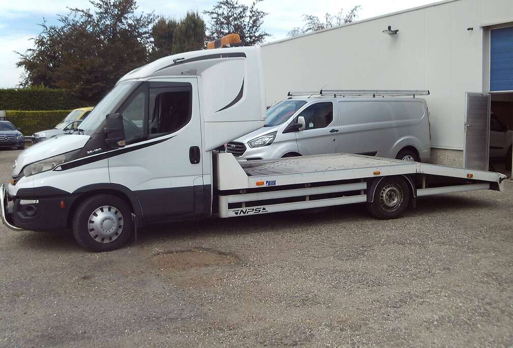 Iveco 35S18 3.0  DEPANAGE  PLATEAU+WINCE 3.5 TON