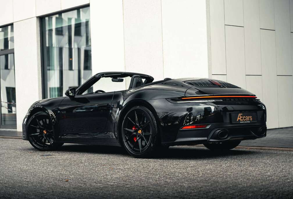 Porsche - 992.2 CARRERA S / CABRIOLET / VAT / NIGHT VISION / ACC / HEATED & VENTILATED SEATS