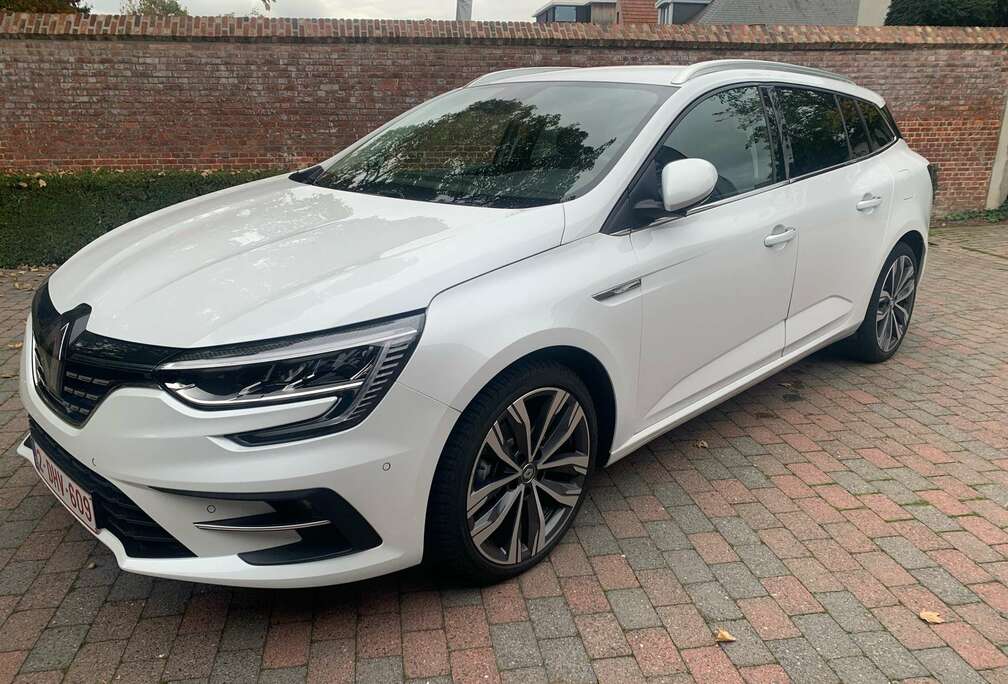 Renault Grandtour E-TECH Plug-in Hybrid 160 E-Tech enginee